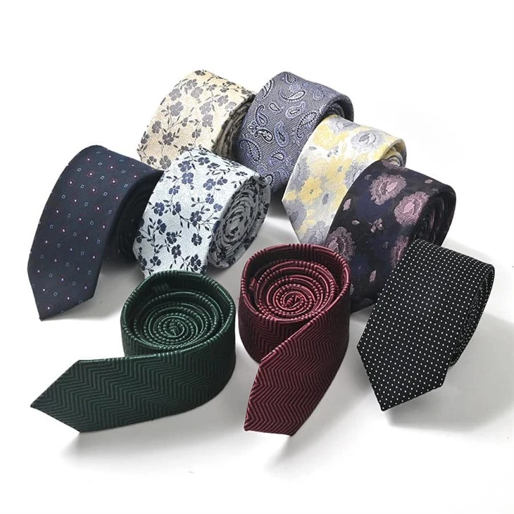 YiLi Comfortable Paisley Tie: Viscose Rayon Crafted